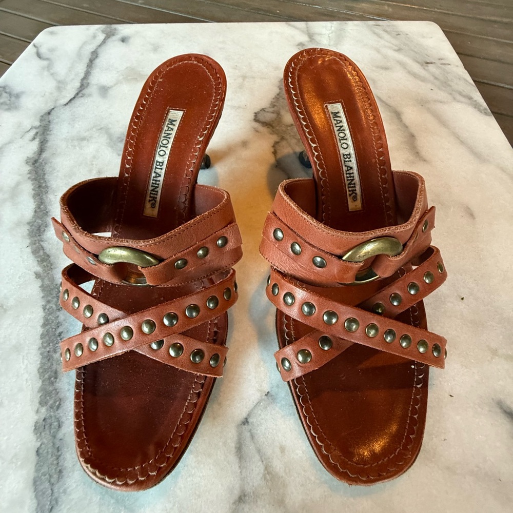 Manolo Blahnik cognac leather peep toe kitten heel sandals with brass studs 36.5
